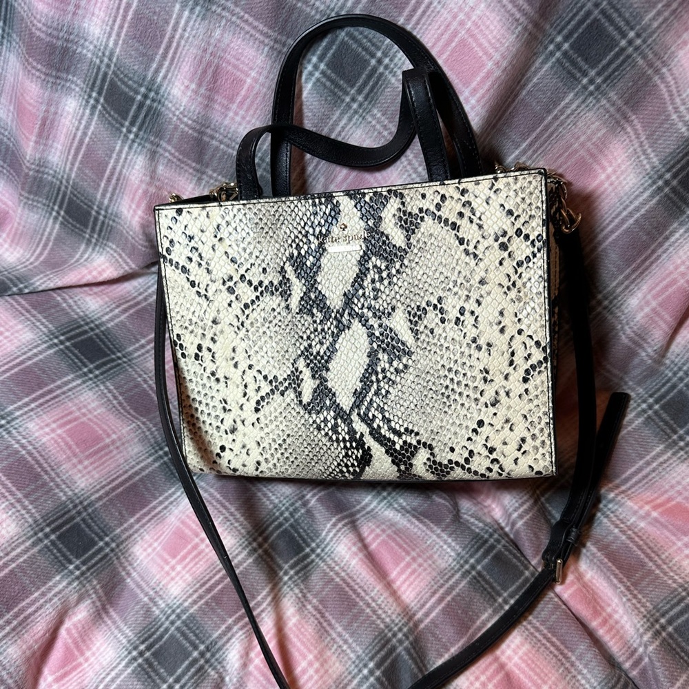 Kate Spade snake print small crossbody. EUC.
